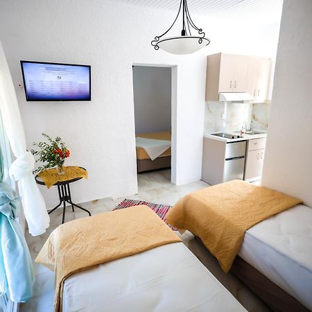 Villa Theano 2 Торони Экстерьер фото