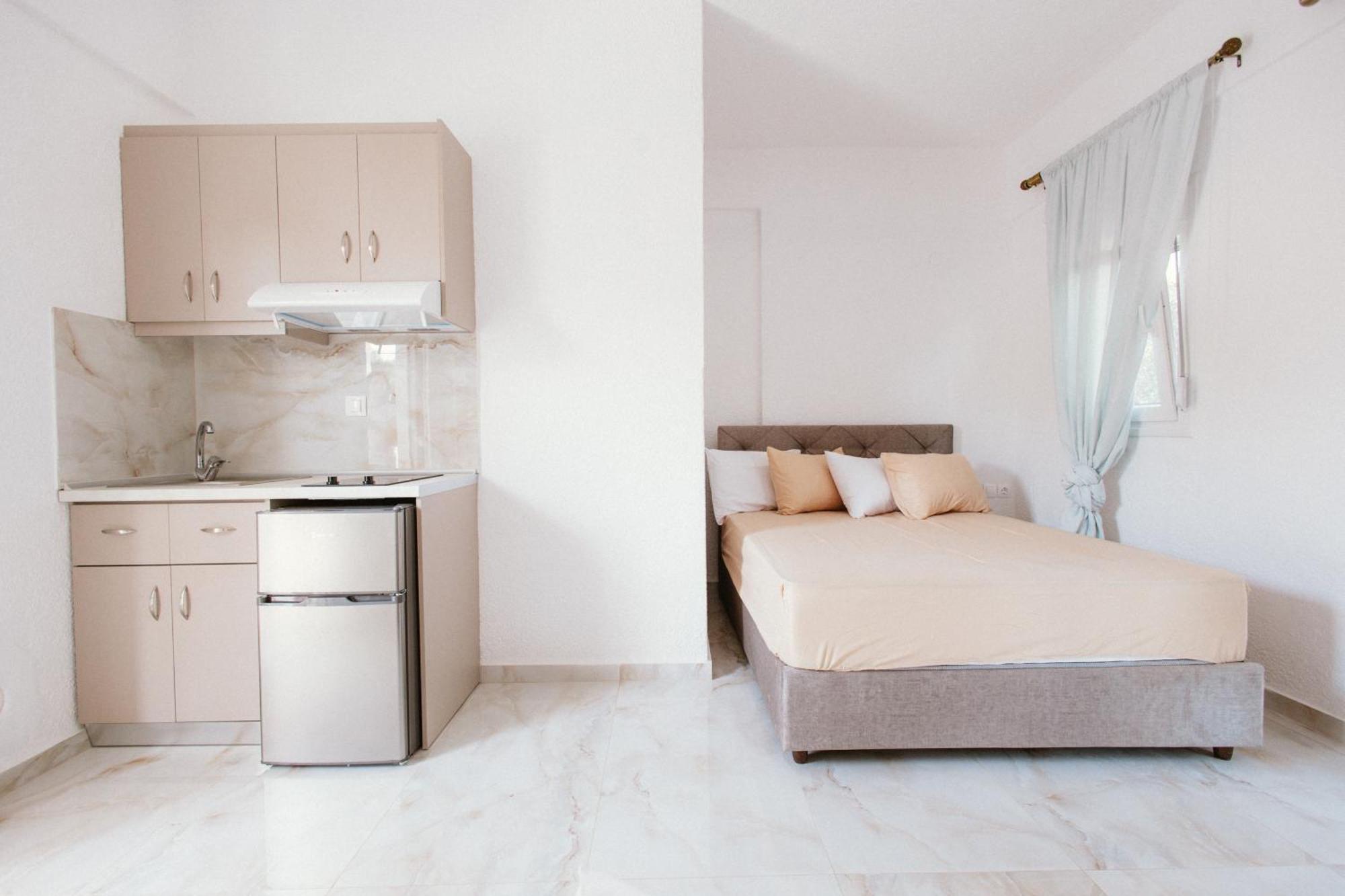 Villa Theano 2 Торони Экстерьер фото